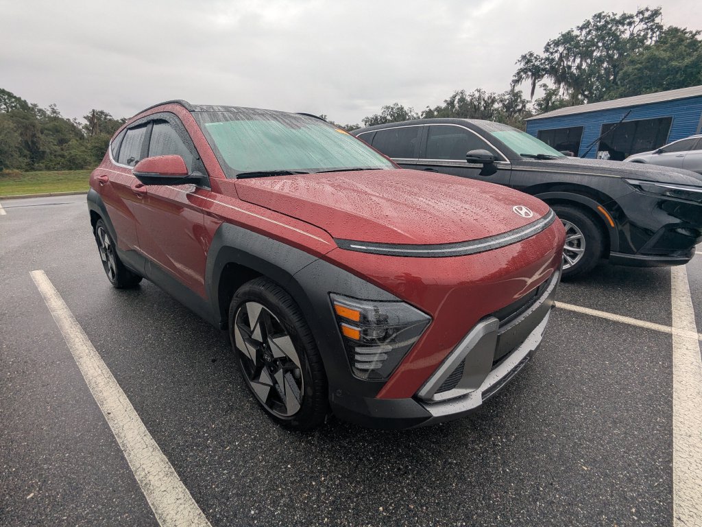Used 2024 Hyundai Kona Limited FWD image 1