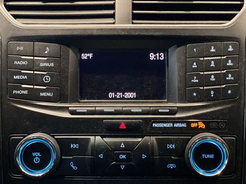 Used 2019 Ford Explorer XLT AWD/4WD image 19