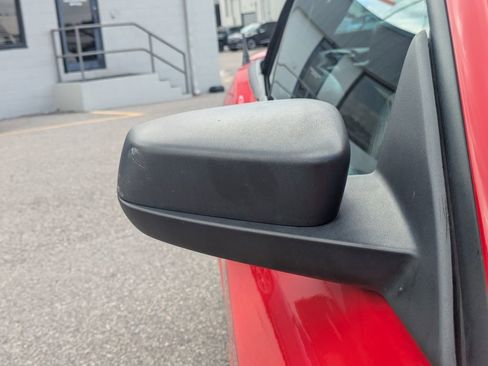 Used 2010 Ford Mustang Convertible RWD image 12