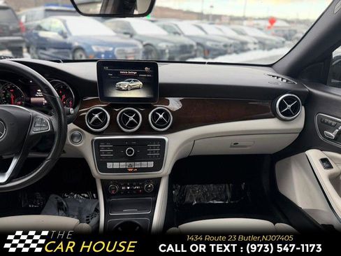 Used 2018 Mercedes-Benz CLA 250 image 22