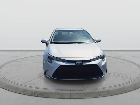 Used 2024 Toyota Corolla LE FWD image 3