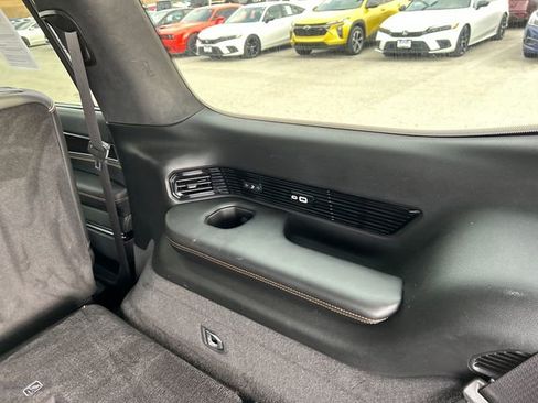 Used 2024 Jeep Grand Wagoneer Series III w/ Rear Seat Video Group 1 image 63