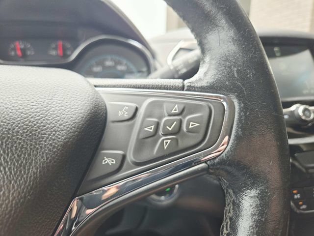 Used 2017 Chevrolet Cruze Premier FWD image 14