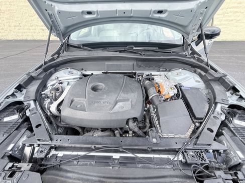 Used 2024 Volvo XC60 T8 Plus AWD/4WD image 18