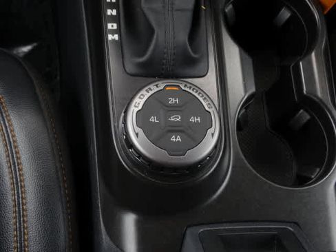 Used 2022 Ford Bronco Badlands image 34