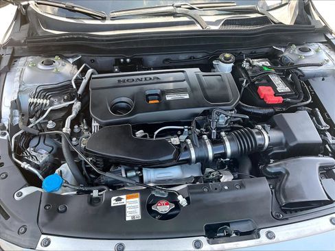 Used 2019 Honda Accord Sport image 12