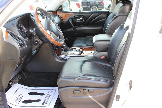 Used 2017 INFINITI QX80 4WD w/ Deluxe Technology Package image 8