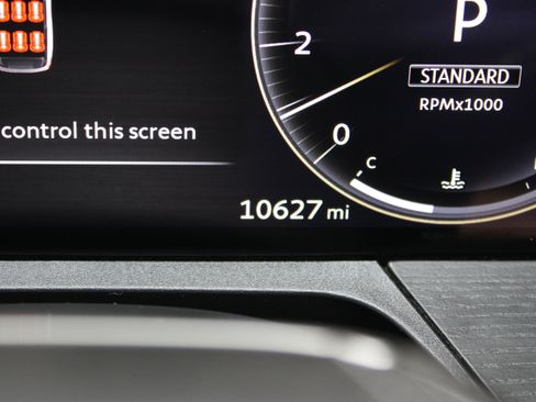 Used 2025 INFINITI QX80 Sensory AWD/4WD image 46
