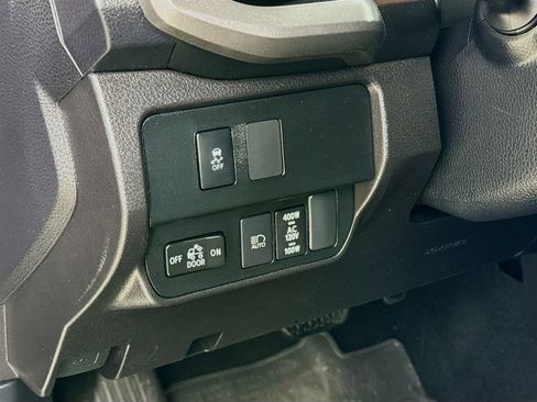 Used 2023 Toyota Tacoma TRD Off-Road image 12