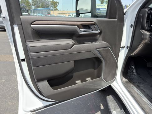 Used 2025 Chevrolet Silverado 2500 LT w/ Convenience Package AWD/4WD image 28