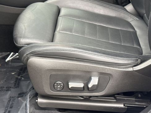 Used 2018 BMW X3 M40i image 14