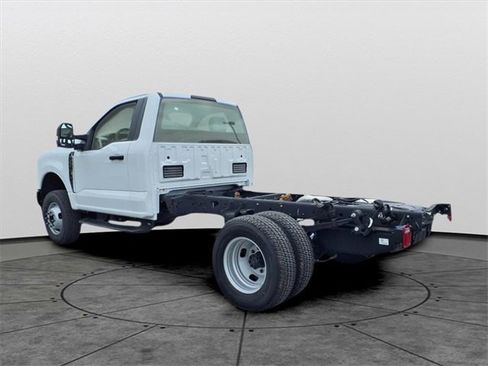 Used 2023 Ford F350 XL w/ Snow Plow Prep Package image 6