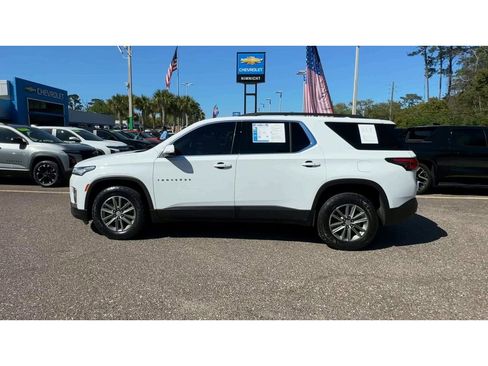 Used 2023 Chevrolet Traverse LT image 5