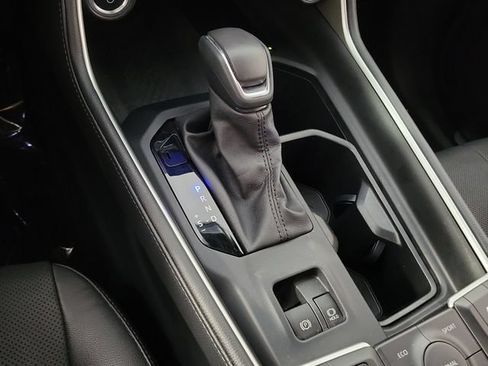 Used 2024 Toyota Grand Highlander AWD Hybrid image 31