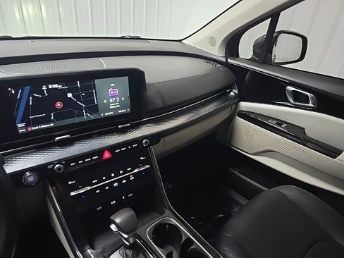 Used 2022 Kia Carnival SX Prestige FWD image 27