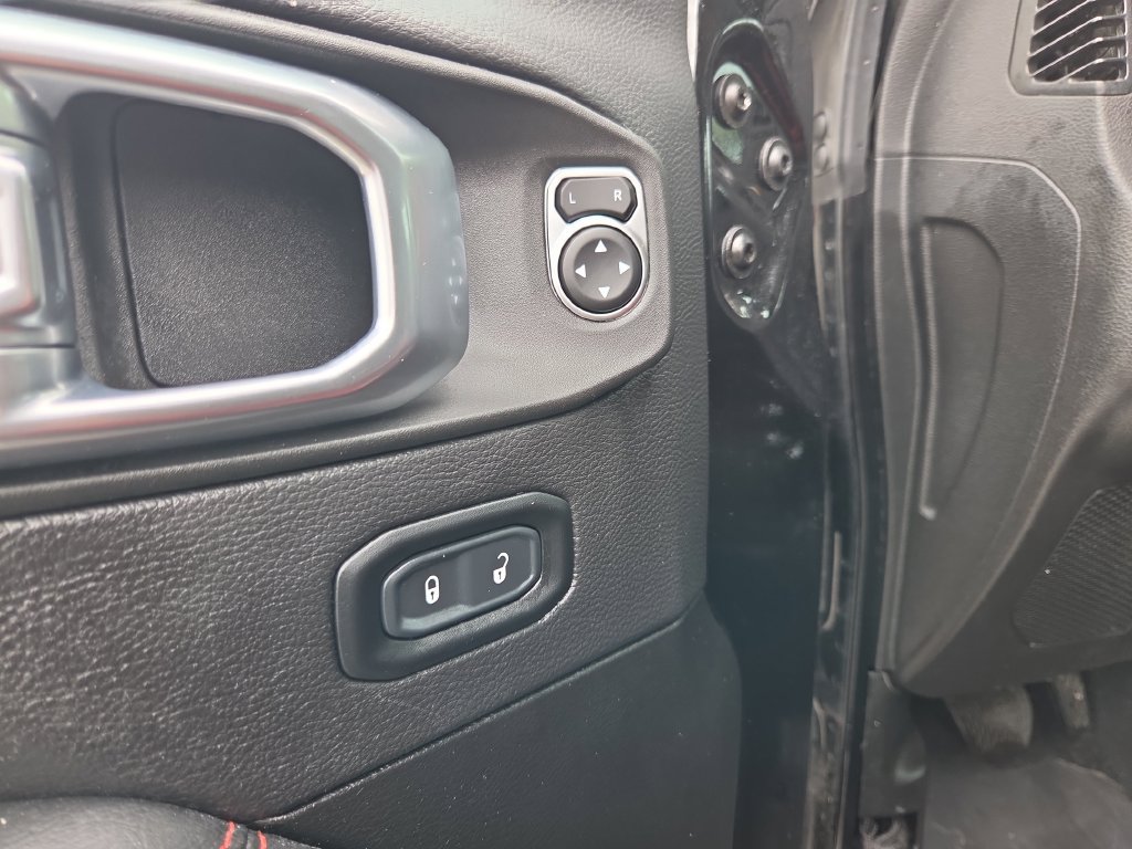 Used 2023 Jeep Wrangler Unlimited Rubicon 4xe AWD/4WD image 29