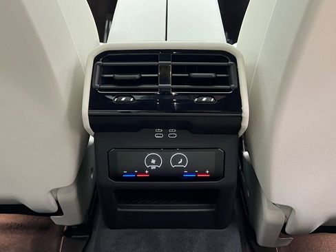 Used 2026 BMW 530i w/ M Sport Package RWD image 9