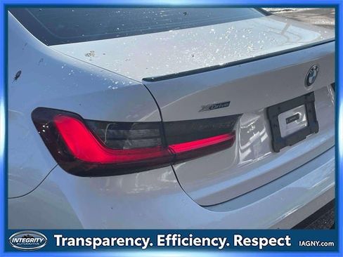 Used 2023 BMW M340i xDrive image 11