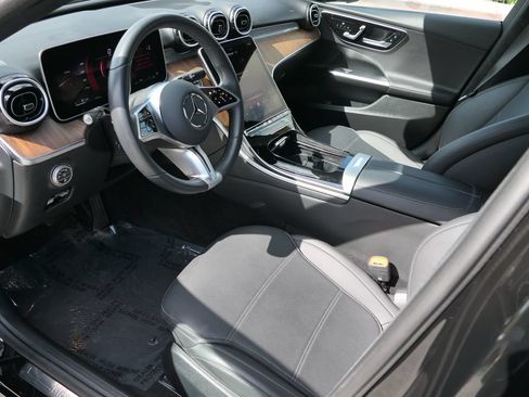 Used 2025 Mercedes-Benz C 300 4MATIC Sedan image 13