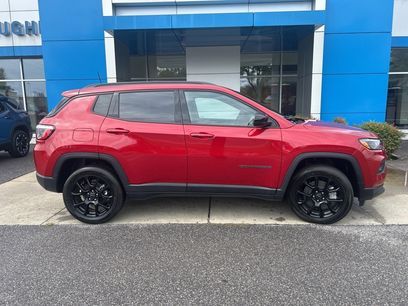 New 2025 Jeep Compass Latitude w/ Sun & Sound Group