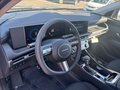 Used 2025 Hyundai Tucson SEL FWD image 25
