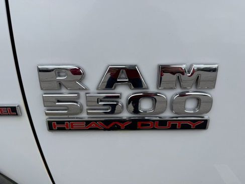Used 2014 RAM 5500 Tradesman w/ Power Accessory Group image 17
