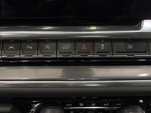 New 2026 Chevrolet Silverado 1500 High Country AWD/4WD image 24