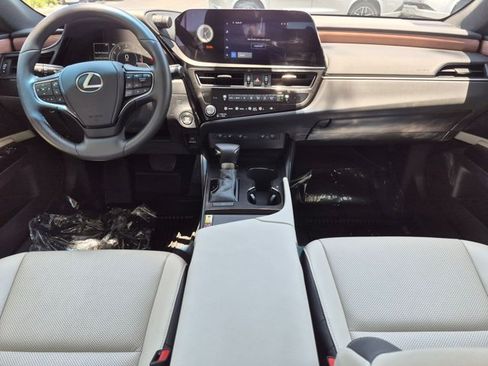 Certified 2024 Lexus ES 350 Ultra Luxury FWD image 17