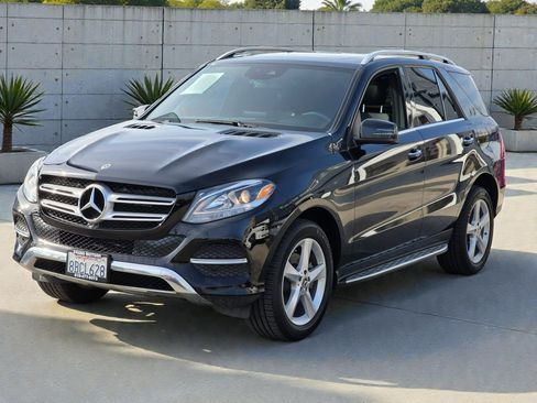 Used 2018 Mercedes-Benz GLE 350 w/ Premium 1 Package image 6