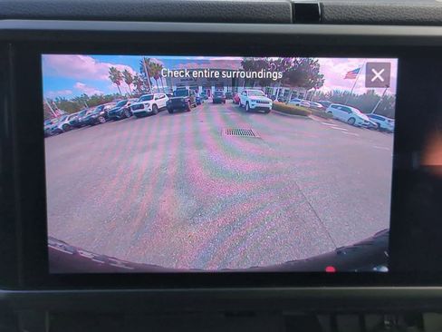 Certified 2025 Jeep Wrangler Willys image 29