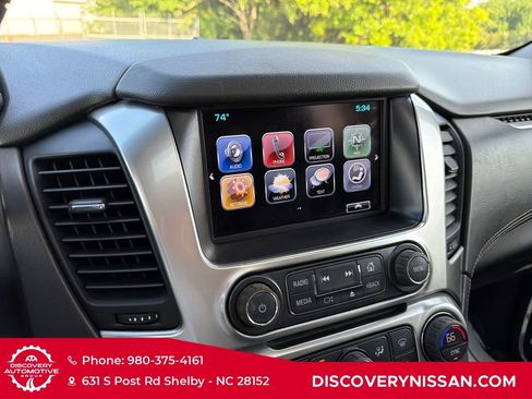 Used 2017 Chevrolet Suburban LT AWD/4WD image 18