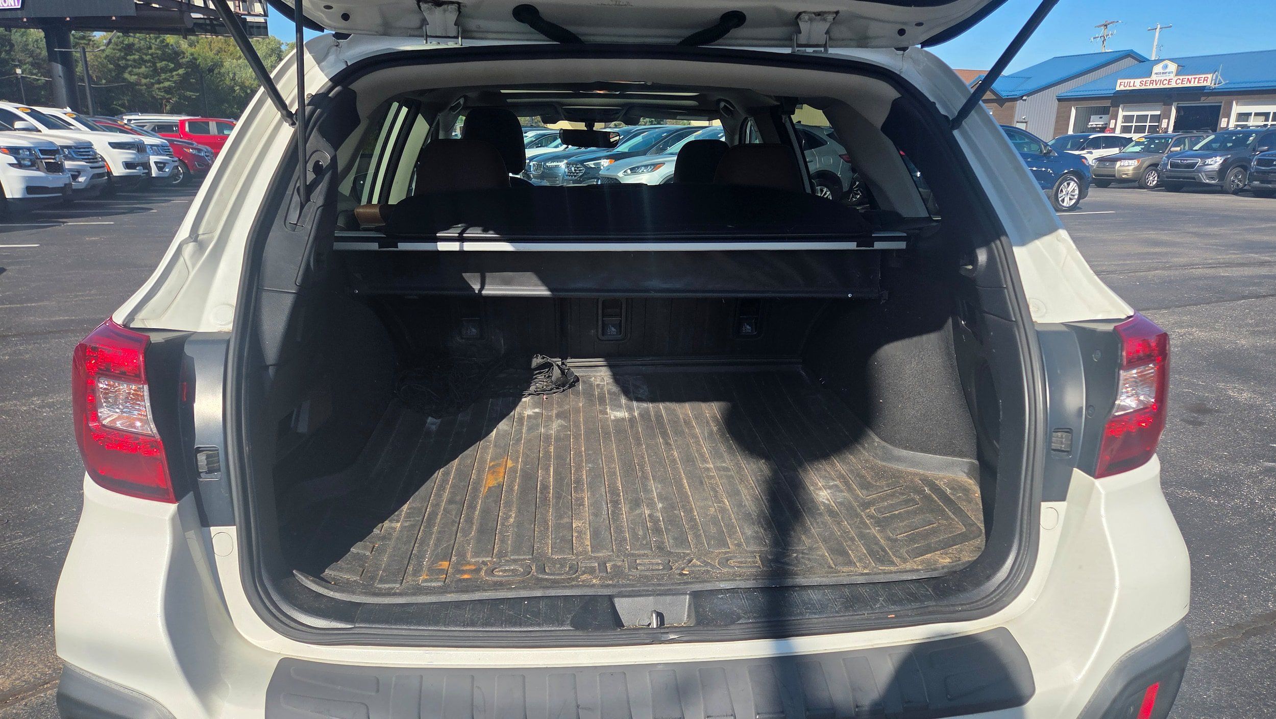 Used 2019 Subaru Outback 3.6R Touring AWD/4WD image 10