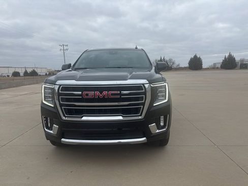 Used 2024 GMC Yukon SLT image 2