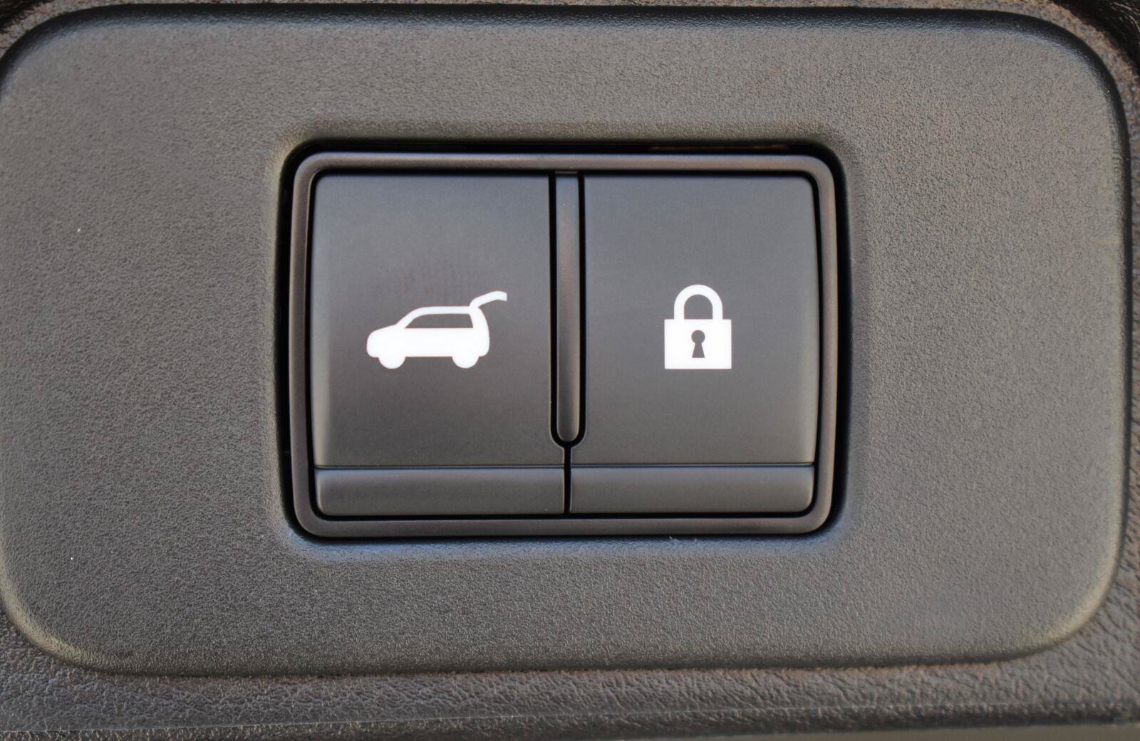 Used 2025 Nissan Rogue SV w/ Rock Creek Premium Package AWD/4WD image 18