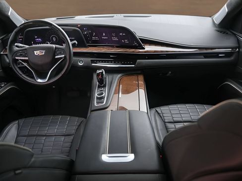 Certified 2023 Cadillac Escalade ESV Sport Platinum AWD/4WD image 27