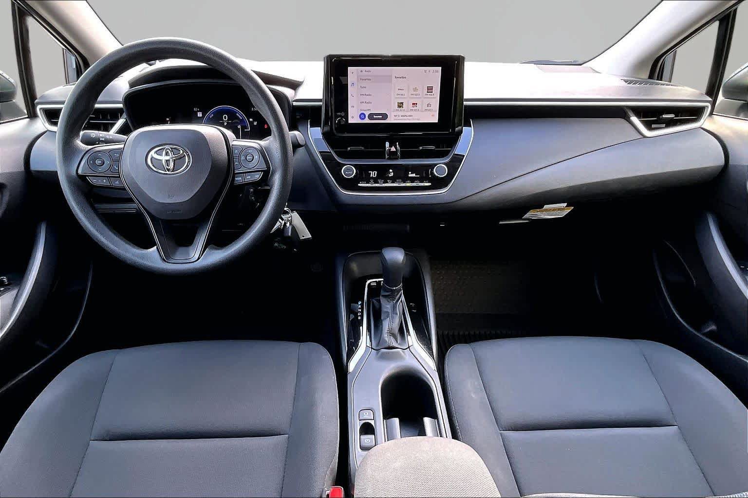 Used 2026 Toyota Corolla LE FWD image 16