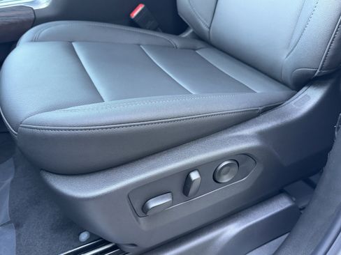 New 2026 GMC Sierra 2500 SLT w/ SLT Premium Package image 15