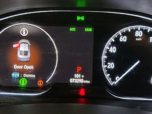 Used 2018 Honda Accord LX image 12