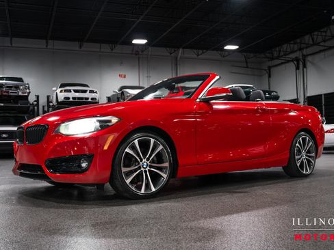 Used 2019 BMW 230i xDrive Convertible w/ Premium Package AWD/4WD image 1