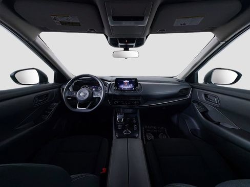Used 2024 Nissan Rogue S AWD/4WD image 9