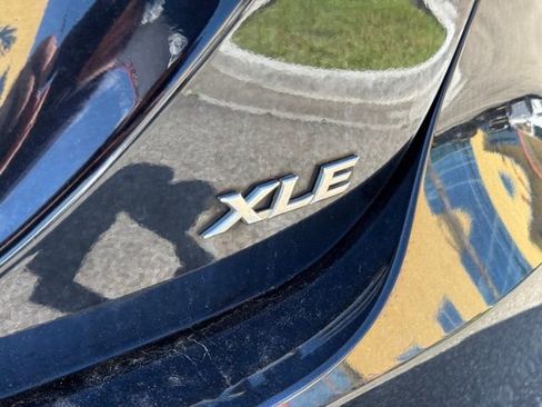 Used 2023 Toyota Camry XLE FWD image 8