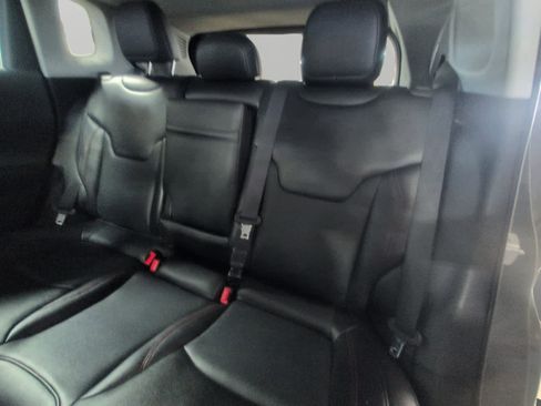 Used 2019 Jeep Compass Trailhawk w/ Leather Interior Group AWD/4WD image 13
