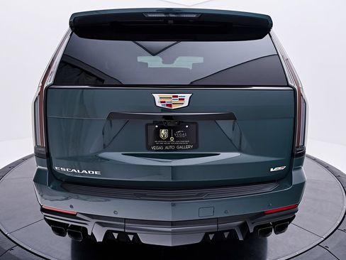 Used 2026 Cadillac Escalade V AWD/4WD image 22