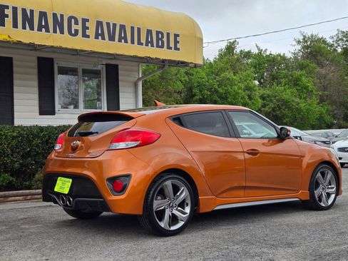 Used 2013 Hyundai Veloster Turbo image 4