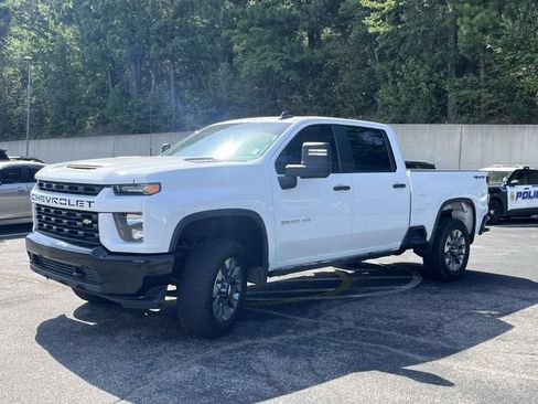 Used 2022 Chevrolet Silverado 2500 Custom w/ Custom Value Package AWD/4WD image 8