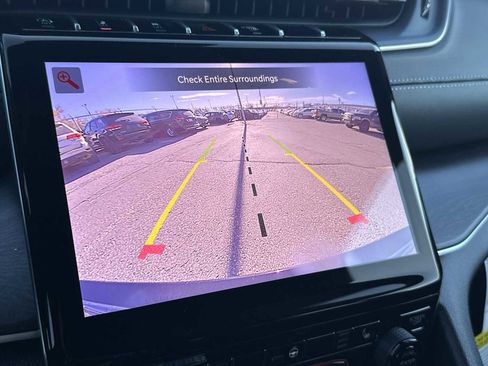 New 2025 Jeep Grand Cherokee Limited w/ Black Appearance Package image 23