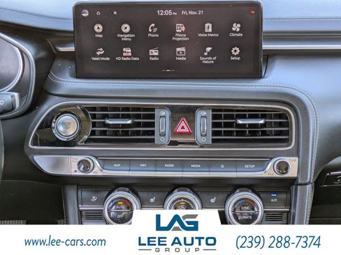 Used 2022 Genesis G70 2.0T image 14