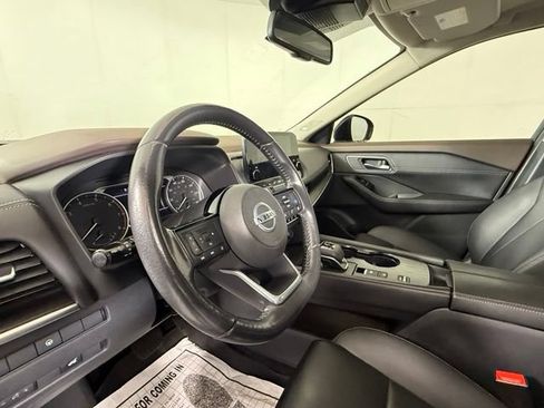 Used 2021 Nissan Rogue SL w/ Premium Package FWD image 6