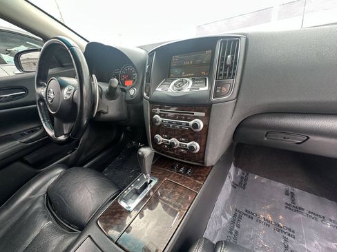 Used 2011 Nissan Maxima 3.5 SV w/ Premium Pkg FWD image 37