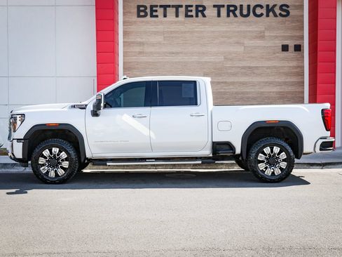 Used 2024 GMC Sierra 2500 Denali w/ Denali Reserve Package AWD/4WD image 7